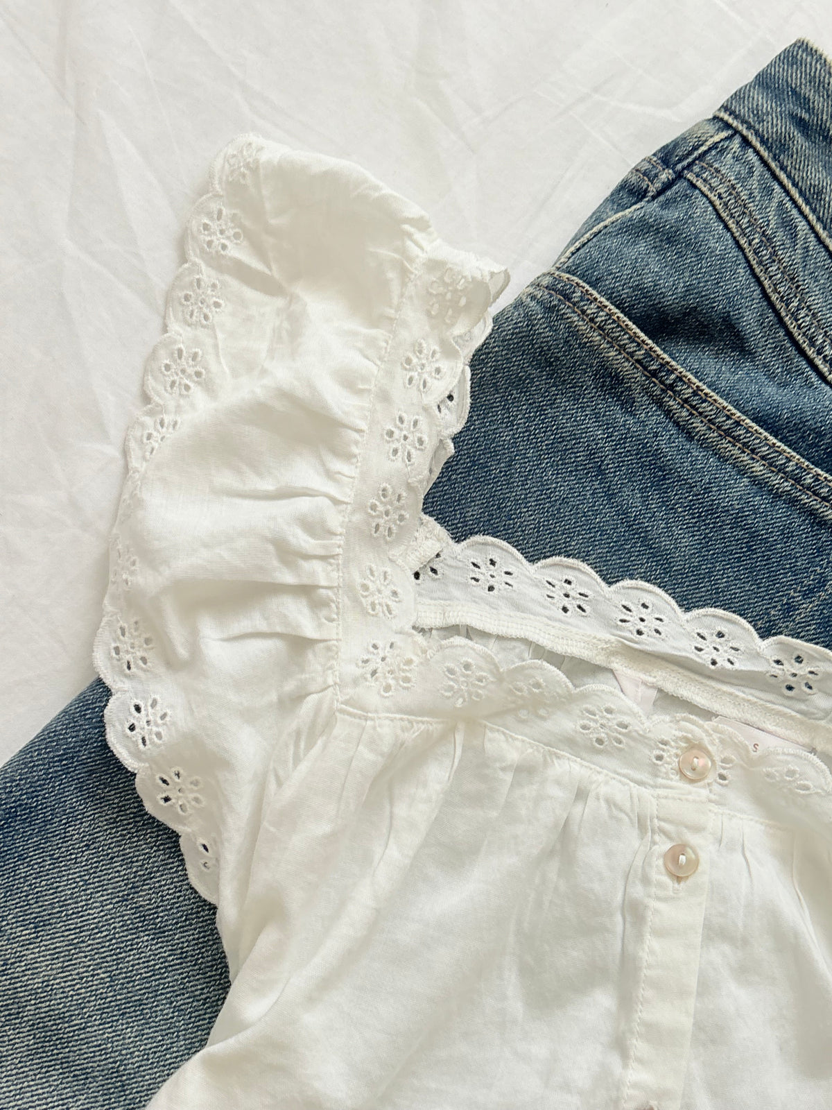 White cottage top