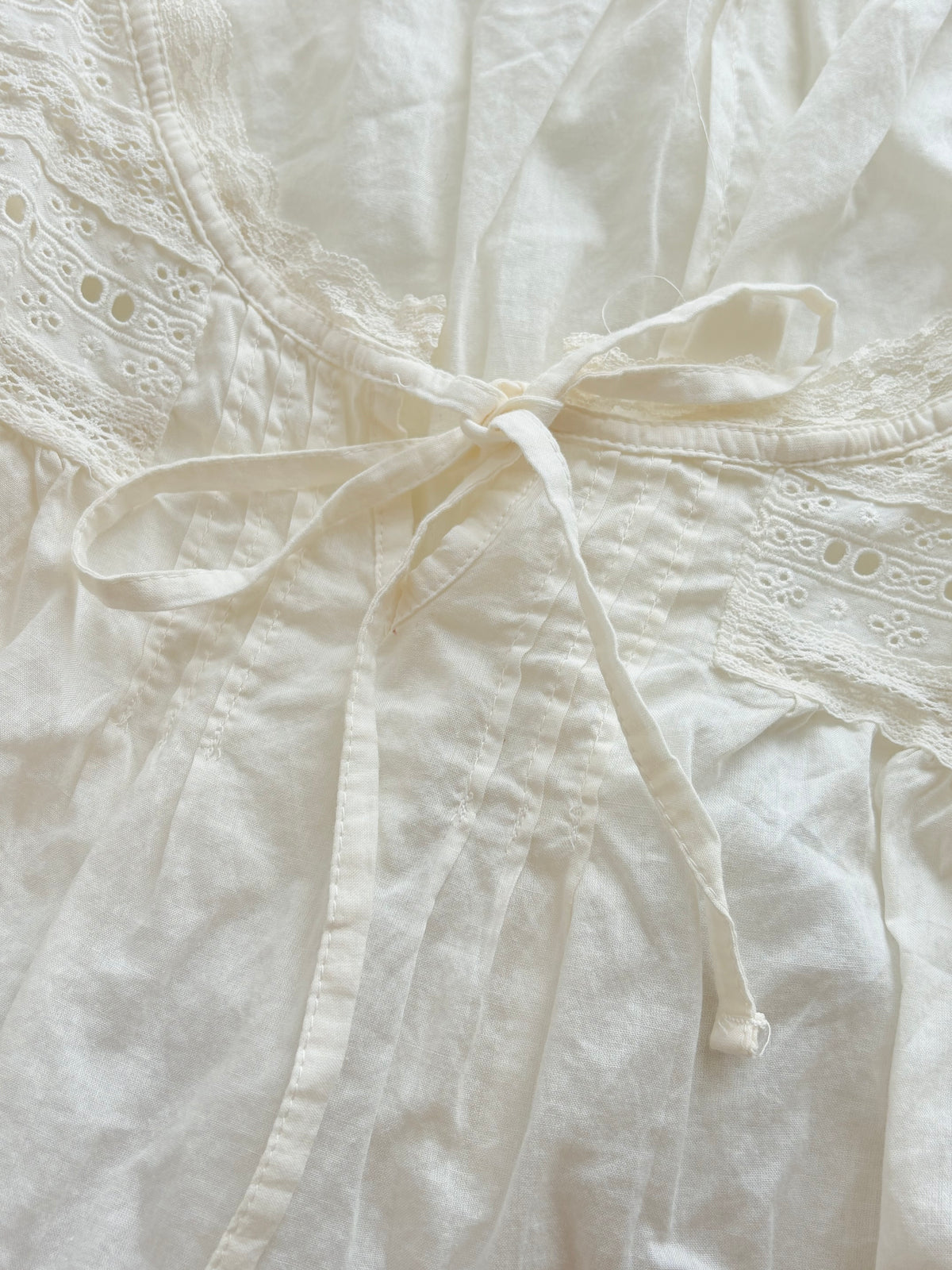 White cotton top