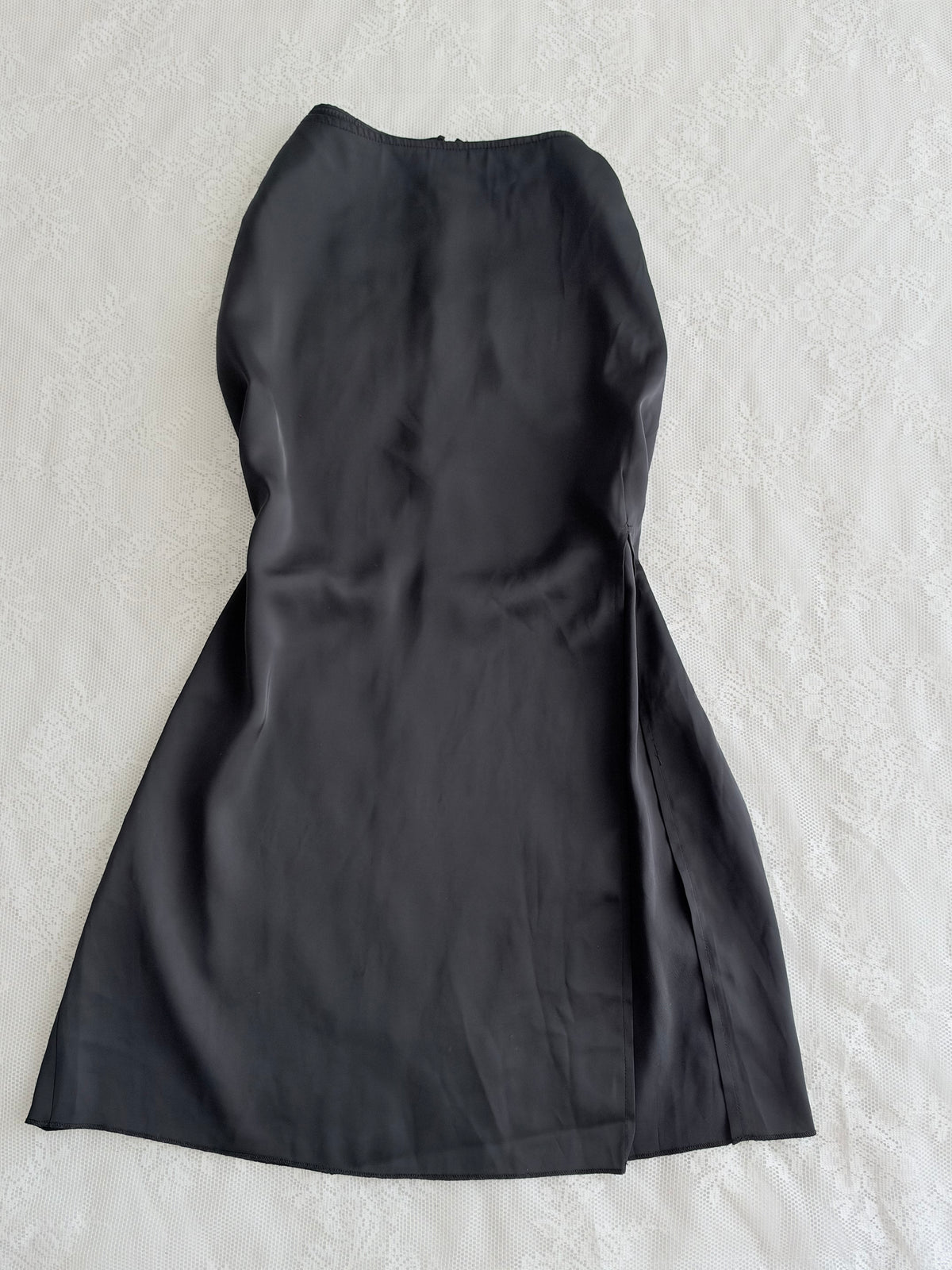 Black satin slit skirt