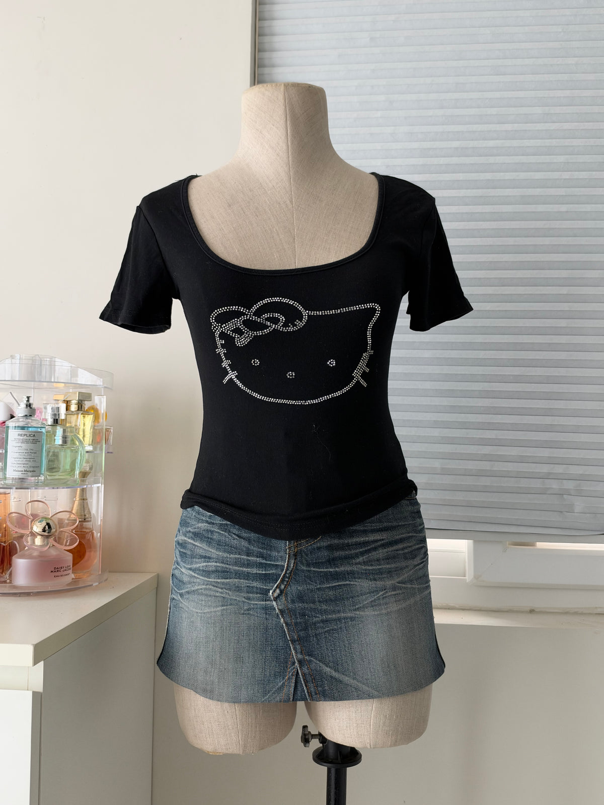 Hello kitty tee