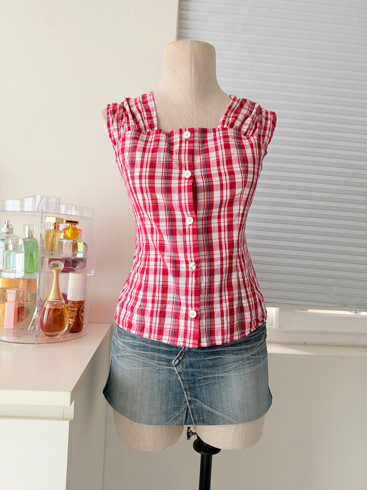 Red plaid top