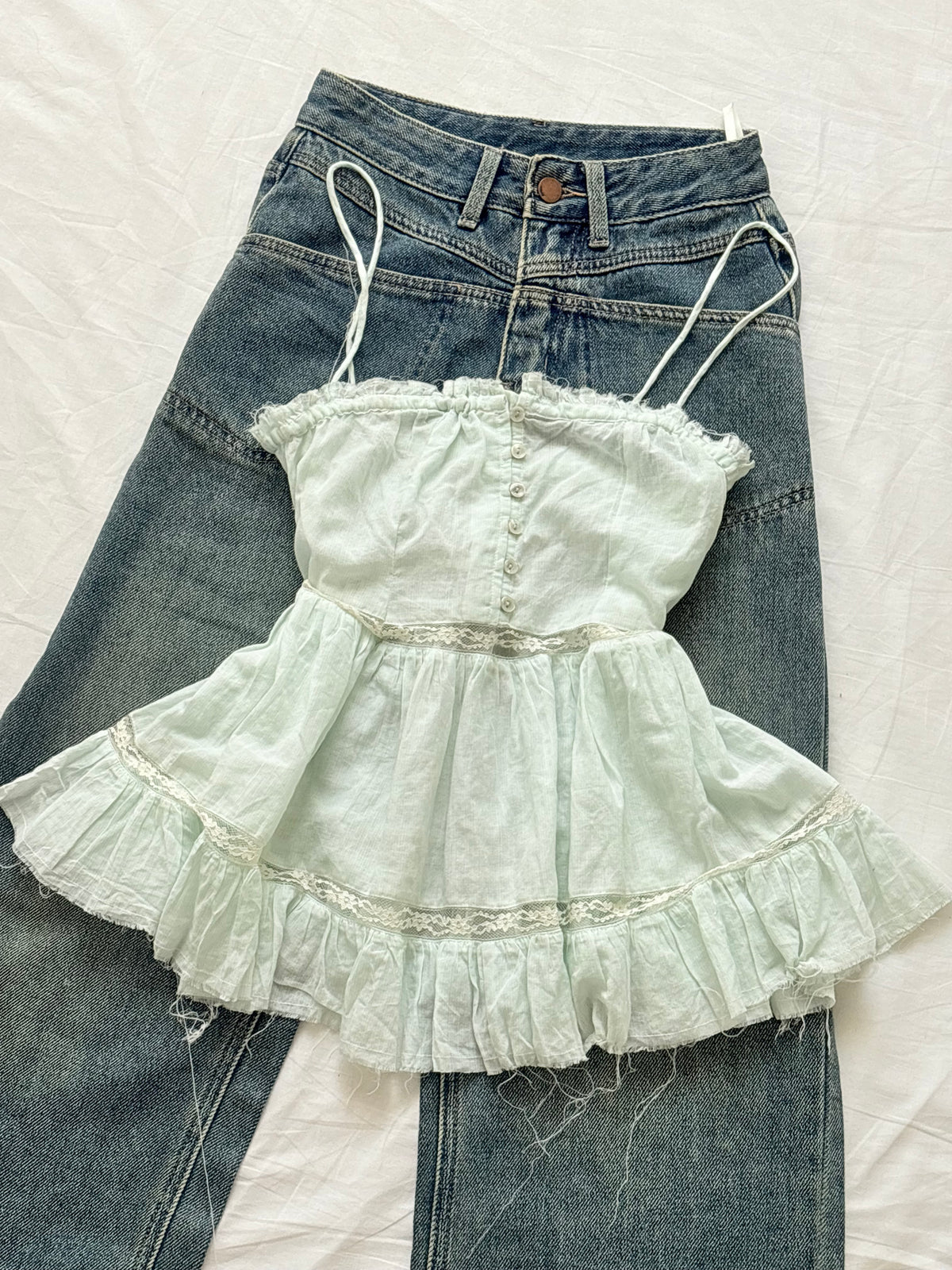 Mint a line top