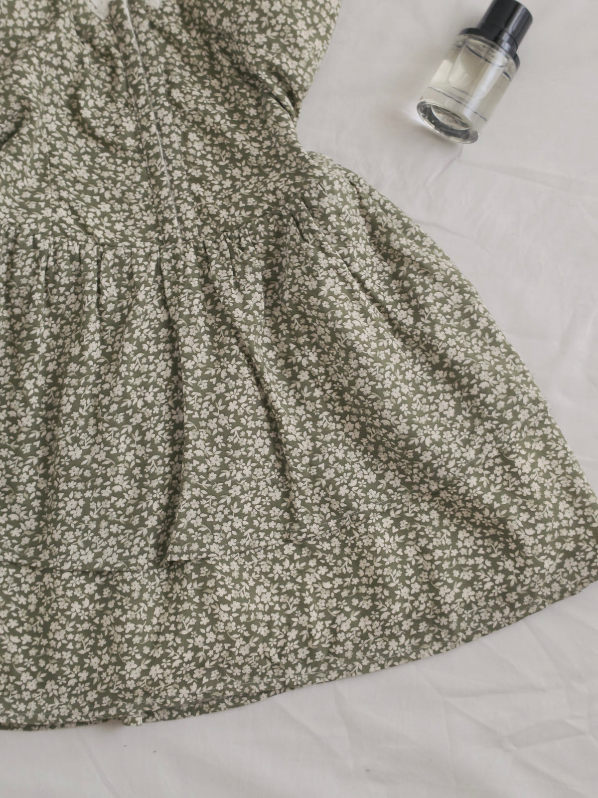 Hollister green floral