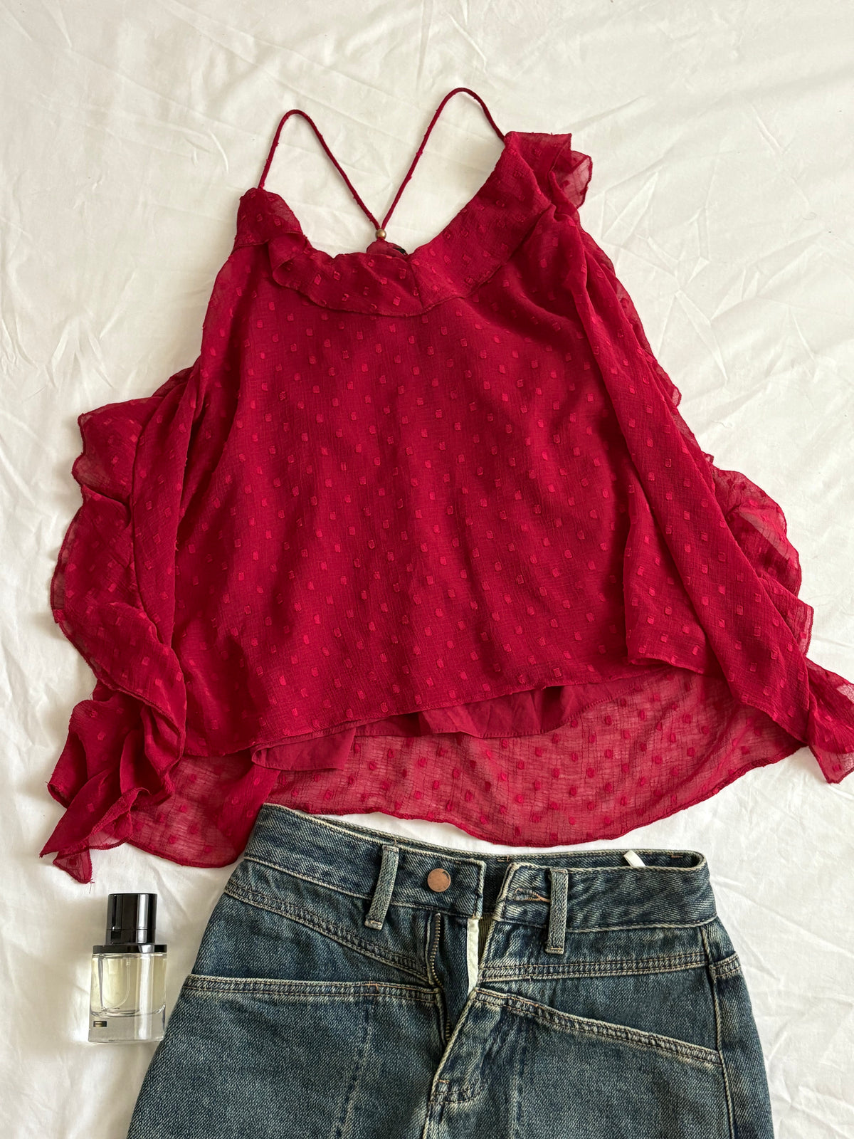 Maroon ruffle a line
