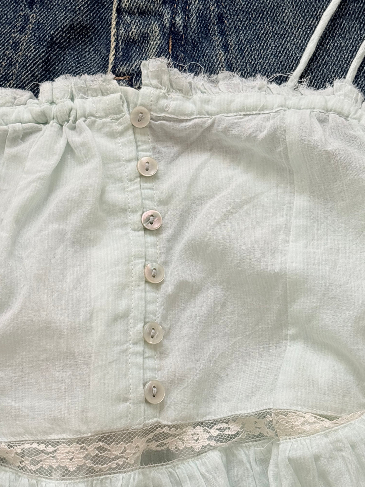 Mint a line top