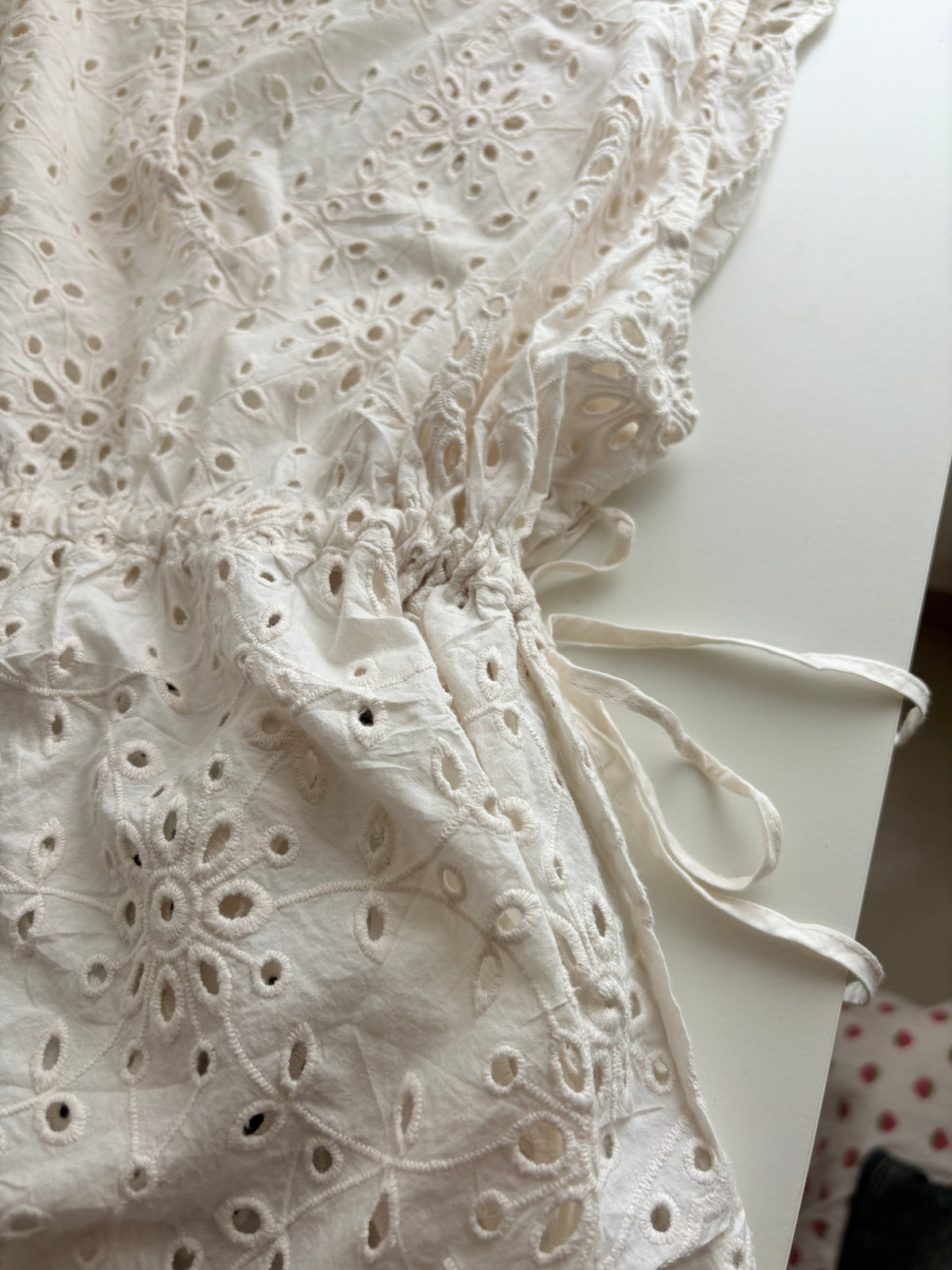 Cream eyelet