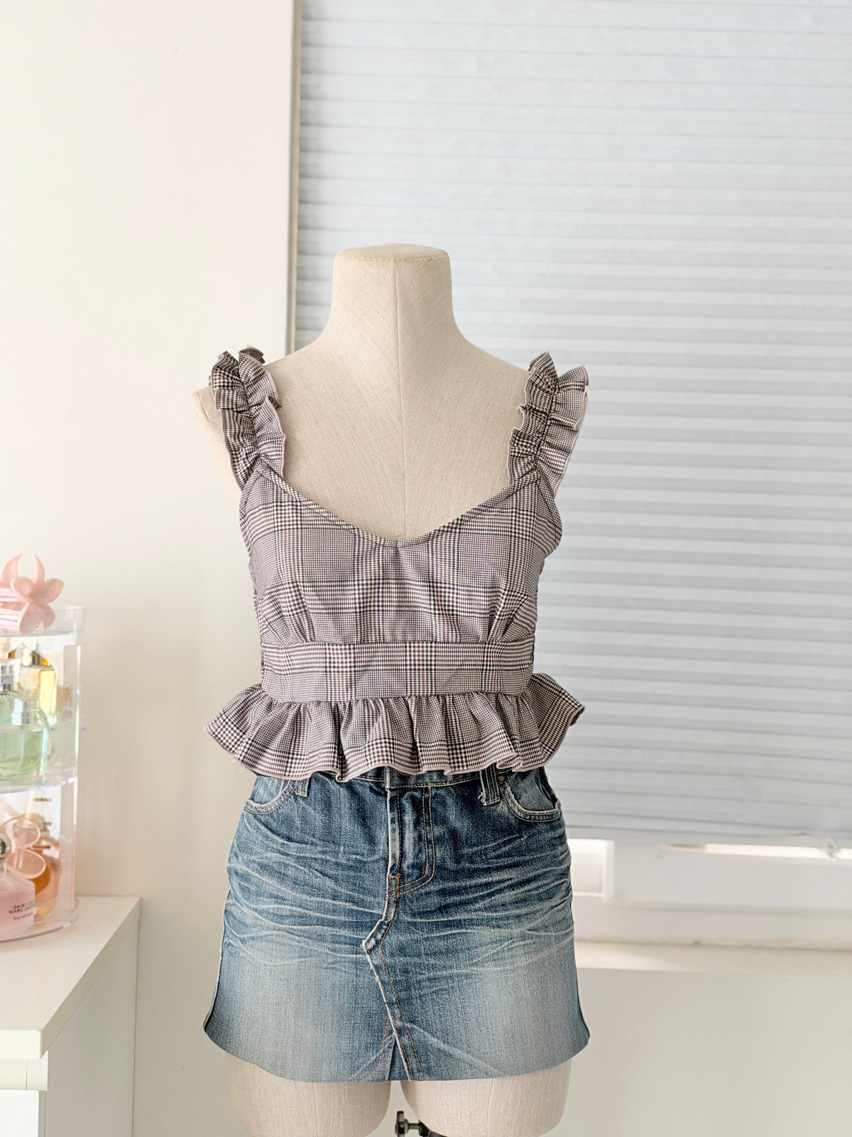 Grey plaid top