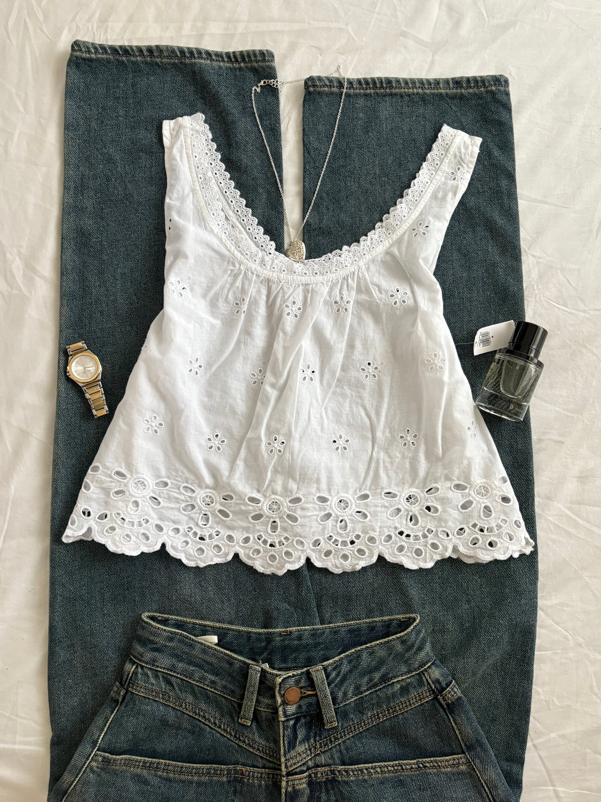 White eyelet
