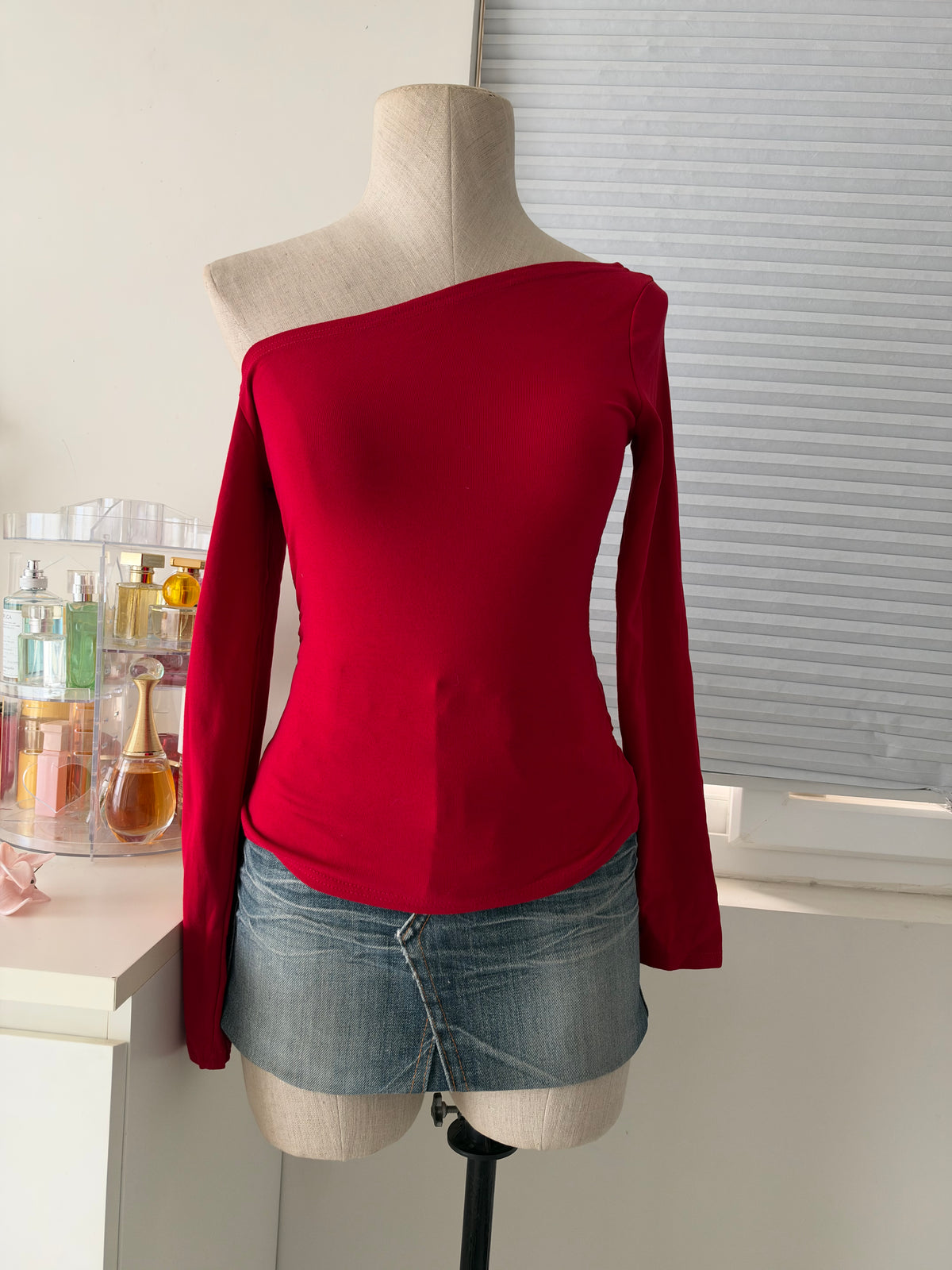 Red one shoulder fitted top
