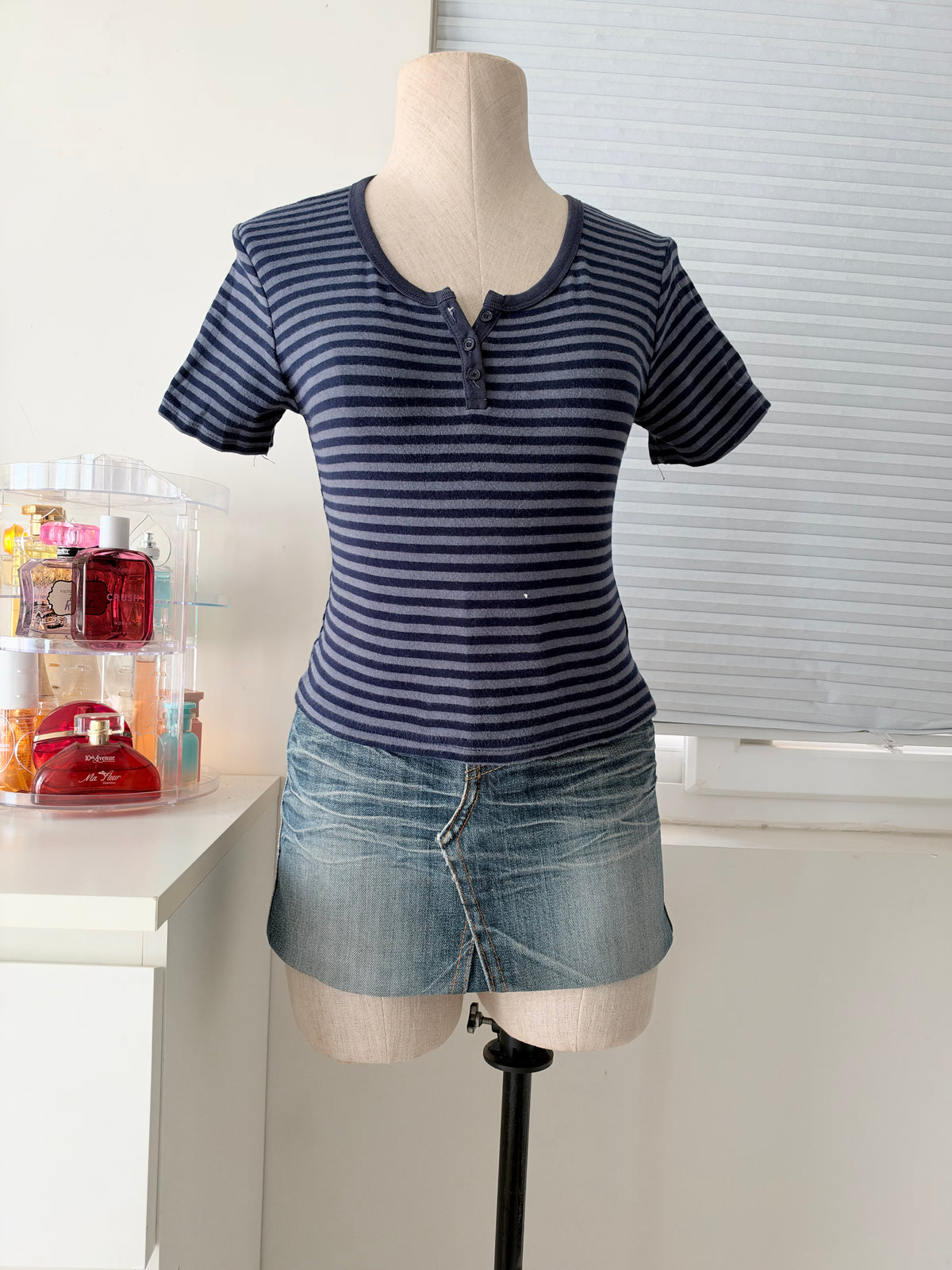 Navy stripe top