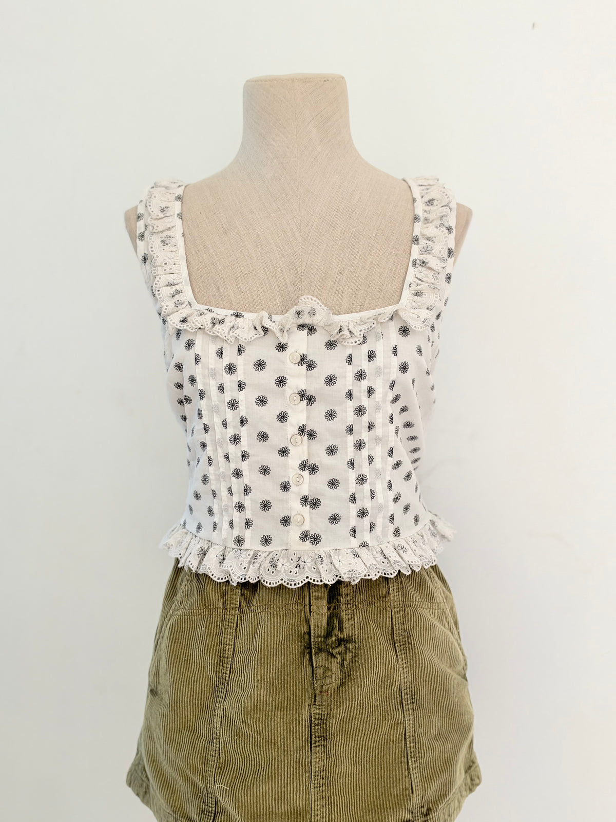 Black floraltop