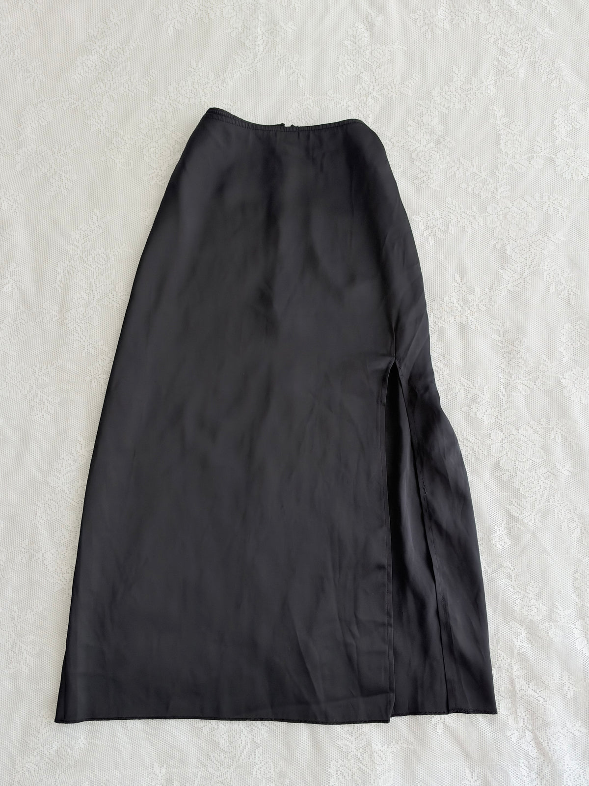 Black satin slit skirt