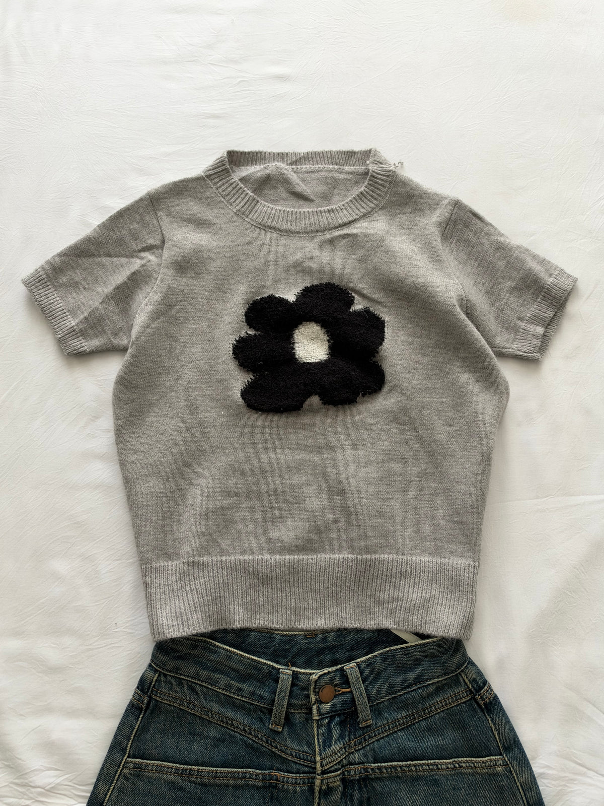 Grey flower knit