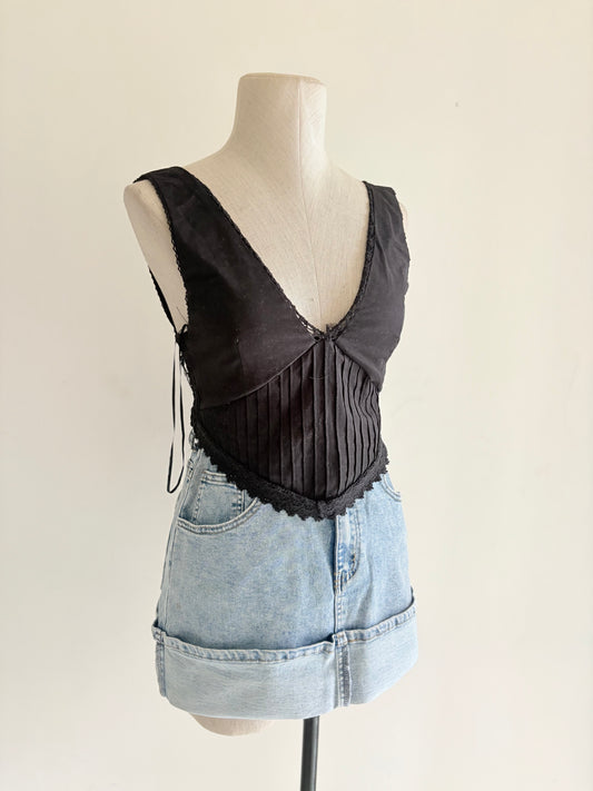 Black cottage top