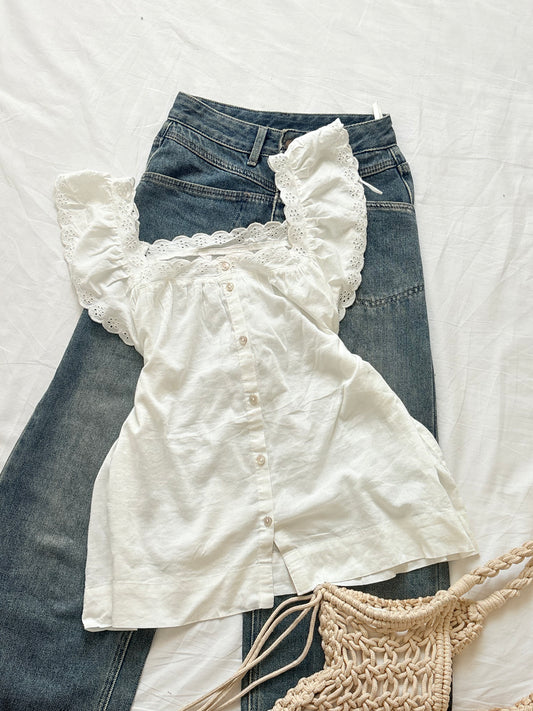 White cottage top