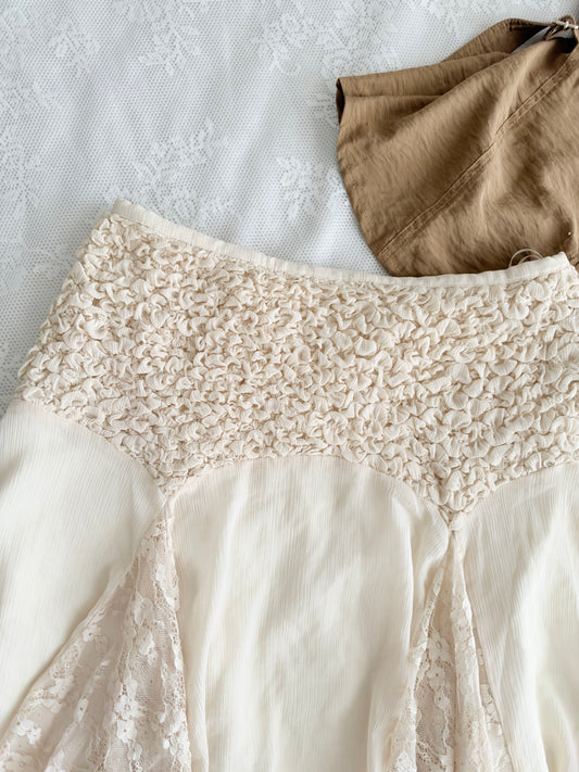 Ruffle skirt