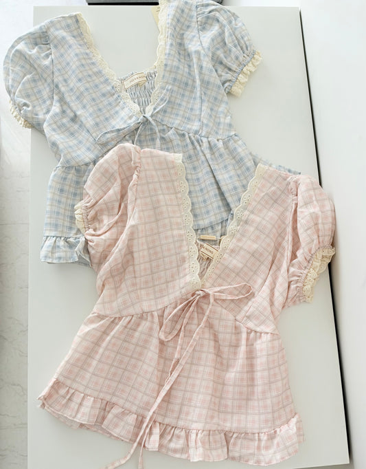 Bloom plaid top