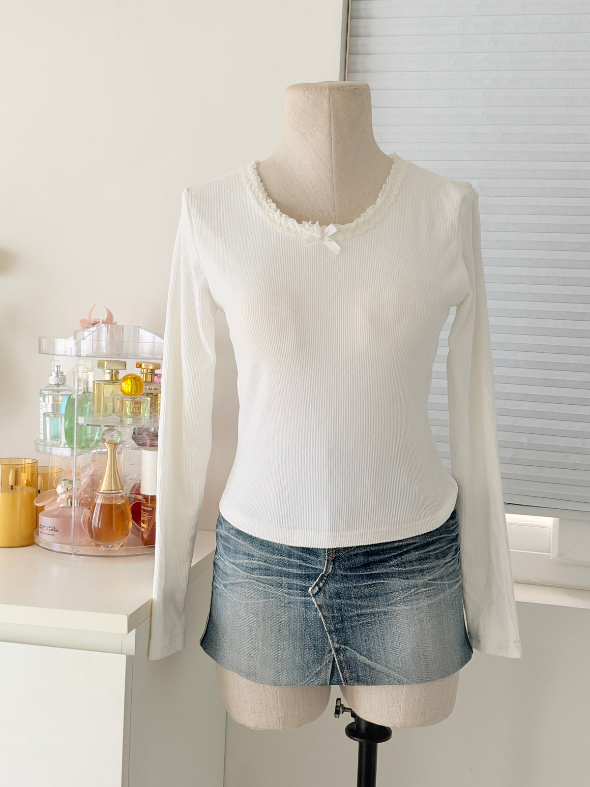 Padded ribbed lacey top